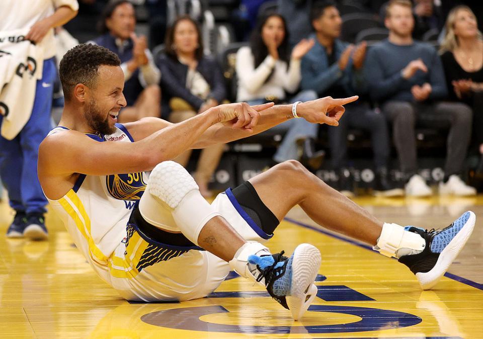 NBA本赛季球员年薪榜发布!库里第一 4.12亿元!詹姆斯跌出前十